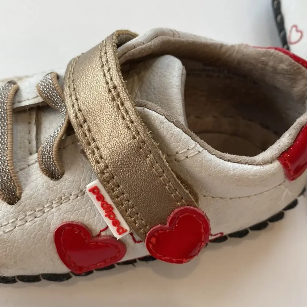 Pediped ORIGINALS® JAKE HEART Sz 18-24 Months Baby 5.5-6 Velcro White Red Hearts